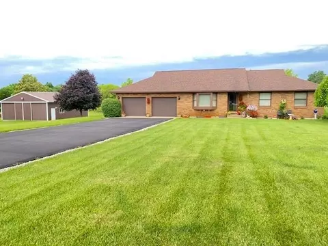 17812 Union St, Hebron, IN 46341 photo 2