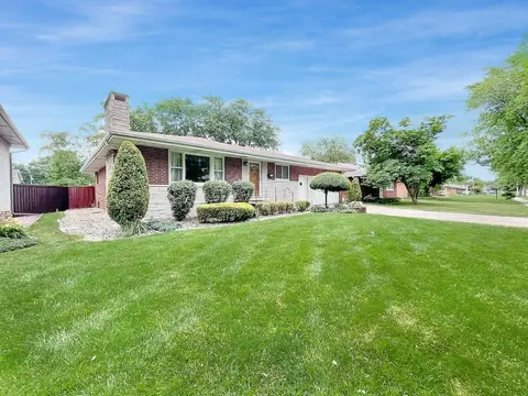 835 N Jay St, Griffith, IN 46319 photo 17