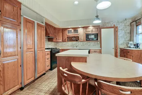 835 N Jay St, Griffith, IN 46319 photo 7