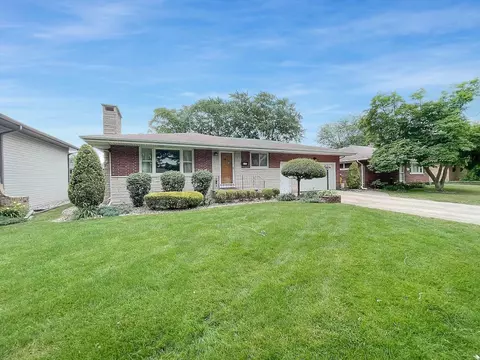 835 N Jay St, Griffith, IN 46319 photo 1