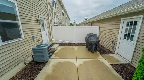 901 E 113th Ln, Crown Point, IN 46307 photo 13