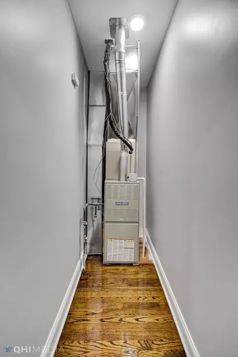 Undisclosed, Hammond, IN 46320 photo 22