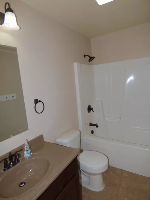 1927 Daisy St, De Motte, IN 46310 photo 13