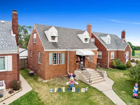 2145 Stanton Ave, Whiting, IN 46394 photo 2