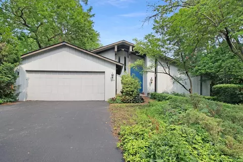 8535 Walnut Dr, Munster, IN 46321 photo 1