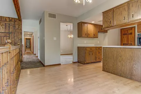1340 Cedar Crest Dr, Munster, IN 46321 photo 13