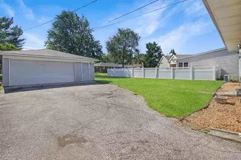 8246 Jackson Ave, Munster, IN 46321 photo 4