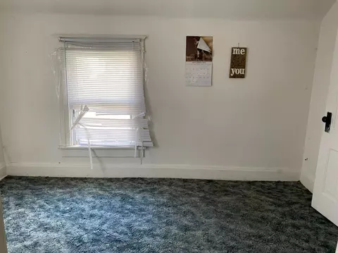 210 E St, La Porte, IN 46350 photo 5