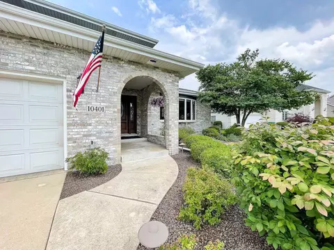 10401 Fox Run, Munster, IN 46321 photo 2