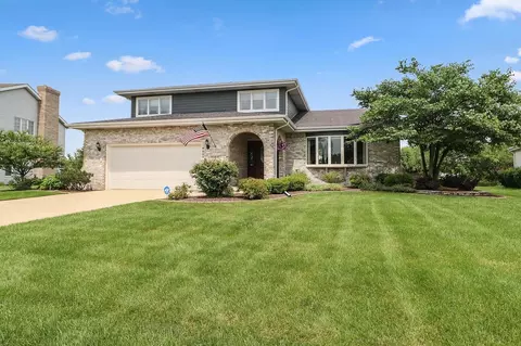 10401 Fox Run, Munster, IN 46321 photo 1