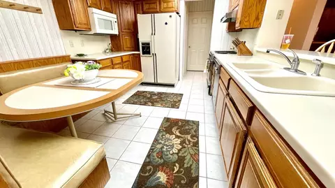 910 Ridge Rd #404, Munster, IN 46321 photo 8