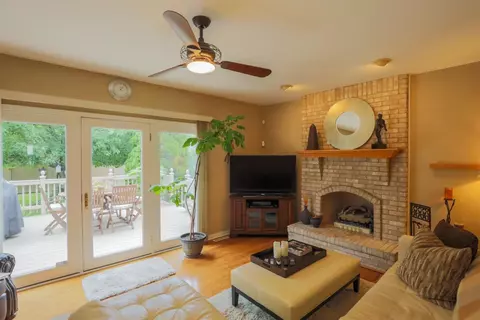 1343 Admiral Dr, Porter, IN 46304 photo 9