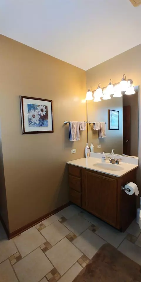 9141 Franklin Dr, Saint John, IN 46373 photo 13