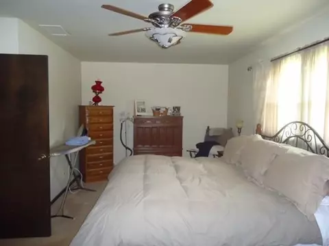 977 Eugene St, Porter, IN 46304 photo 10