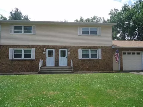 977 Eugene St, Porter, IN 46304 photo 1