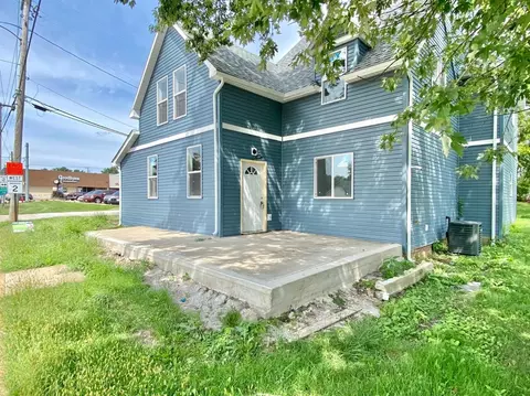 103 E Sigler St, Hebron, IN 46341 photo 1