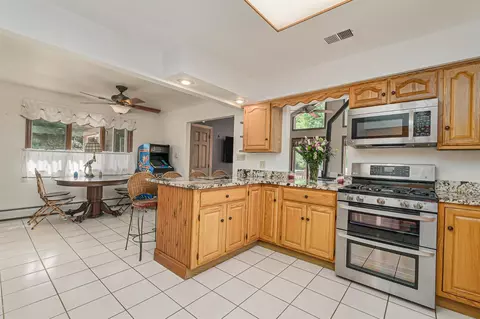 2071 E 61st Ave, Hobart, IN 46342 photo 5