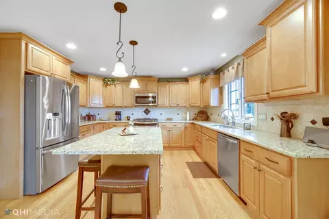 10032 New Devon St, Munster, IN 46321 photo 9