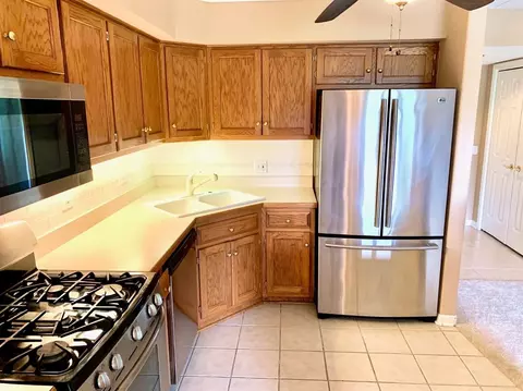 303 Swan Dr #1-D, Dyer, IN 46311 photo 18