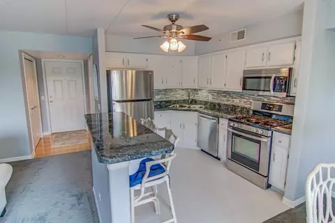 208 Swan Dr #2-D, Dyer, IN 46311 photo 6