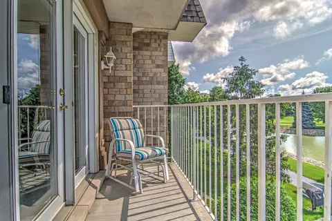 208 Swan Dr #2-D, Dyer, IN 46311 photo 2