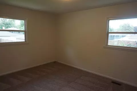 8601 Forest Ave, Munster, IN 46321 photo 9