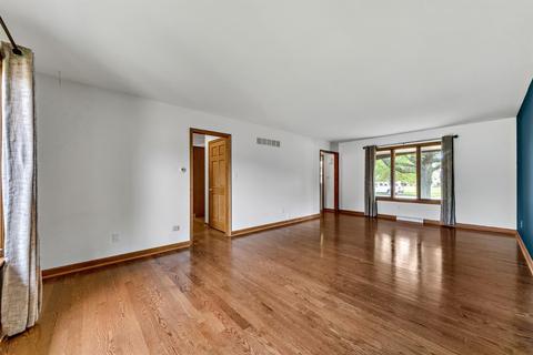9558 Walnut Dr, Munster, IN 46321 photo 5