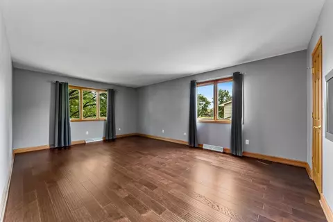 9558 Walnut Dr, Munster, IN 46321 photo 17