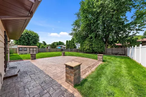 9558 Walnut Dr, Munster, IN 46321 photo 27