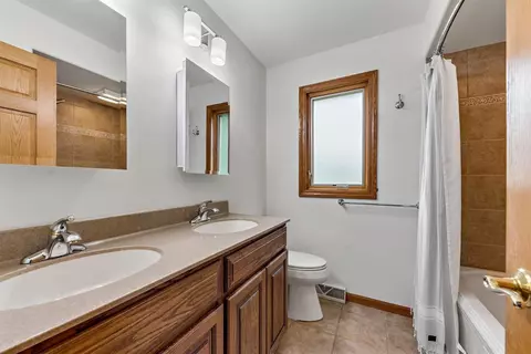 9558 Walnut Dr, Munster, IN 46321 photo 21