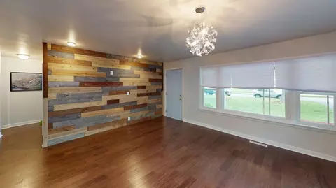 4650 Ralston Pl, Griffith, IN 46319 photo 5