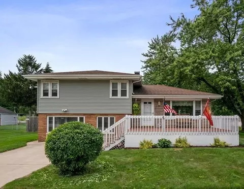 202 S 15th St, Chesterton, IN 46304 photo 1