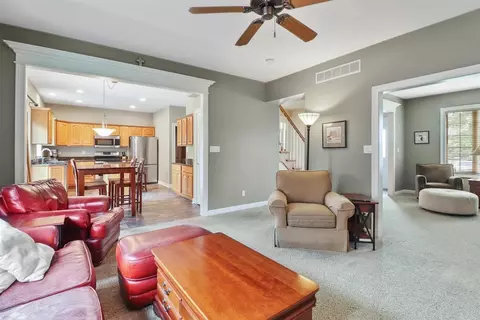8277 Doubletree Dr, Crown Point, IN 46307 photo 7