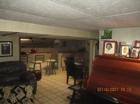 4427 E 6th Pl, Gary, IN 46403 photo 13