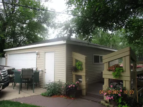 4427 E 6th Pl, Gary, IN 46403 photo 2