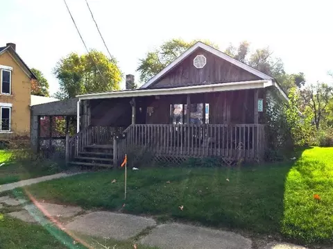 107 E Sycamore St, North Judson, IN 46366 photo 1