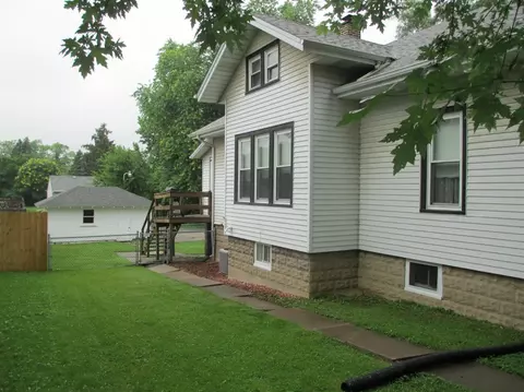 222 Michigan St, Porter, IN 46304 photo 8