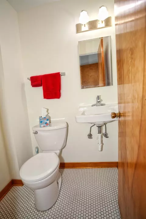 8310 Baring Ave, Munster, IN 46321 photo 34