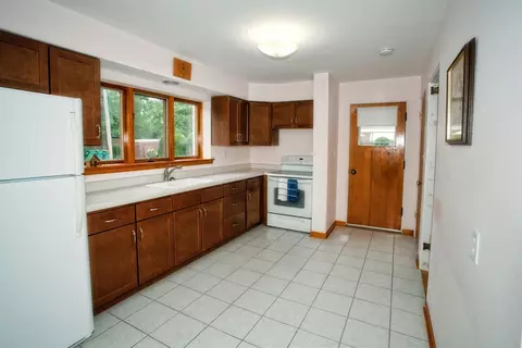 8310 Baring Ave, Munster, IN 46321 photo 6