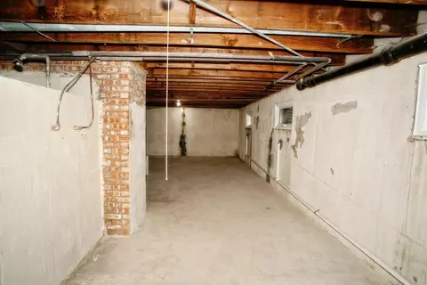 8310 Baring Ave, Munster, IN 46321 photo 35