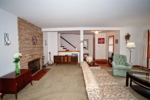 8310 Baring Ave, Munster, IN 46321 photo 9
