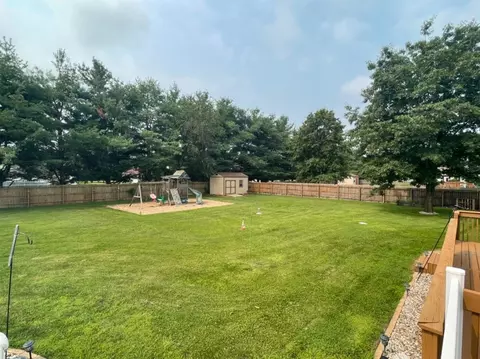 4133 Patsy Dr, Wheatfield, IN 46392 photo 18