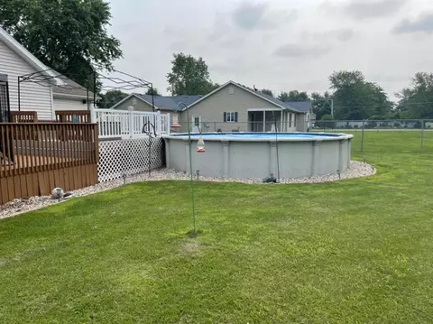 4133 Patsy Dr, Wheatfield, IN 46392 photo 2