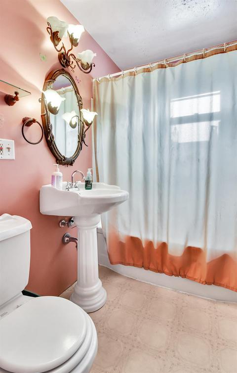 246 N Elmer St, Griffith, IN 46319 photo 8