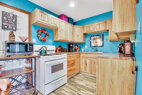246 N Elmer St, Griffith, IN 46319 photo 4