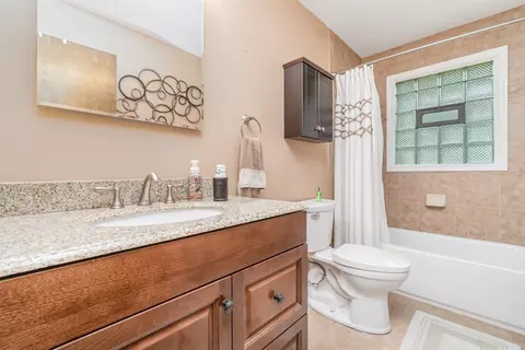 409 W Summit Ct, Crown Point, IN 46307 photo 19