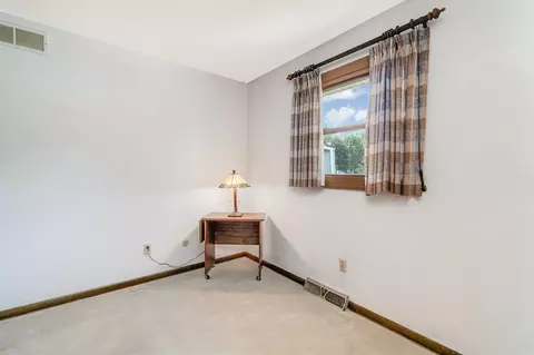 409 W Summit Ct, Crown Point, IN 46307 photo 14