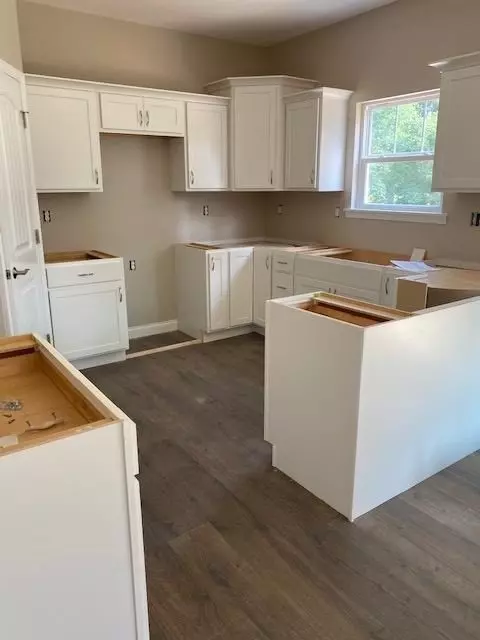 3552 Traemore Dr, Valparaiso, IN 46385 photo 5