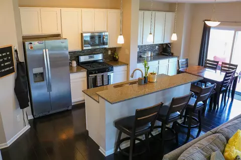 530 Clover Ln, Griffith, IN 46319 photo 11