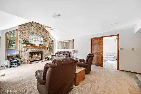 11533 Plattner Dr, Mokena, IL 60448 photo 3